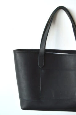 Dreamers Leather Tote, Noir 12 Dreamers Leather Tote, Noir -Home Furnishings Store image 1020