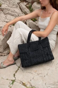 Dahlia Grand Bag Black -Home Furnishings Store image 1028